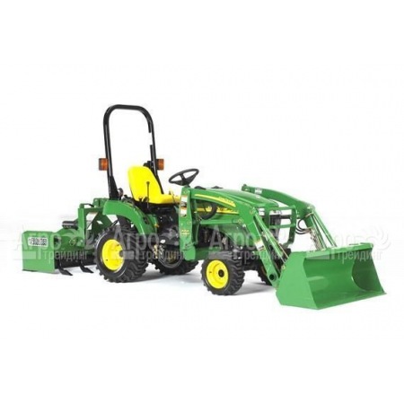 Многофункциональный минитрактор John Deere 2320 в Перми